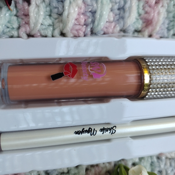 Lip matte set/lipsticks - Picture 9 of 10